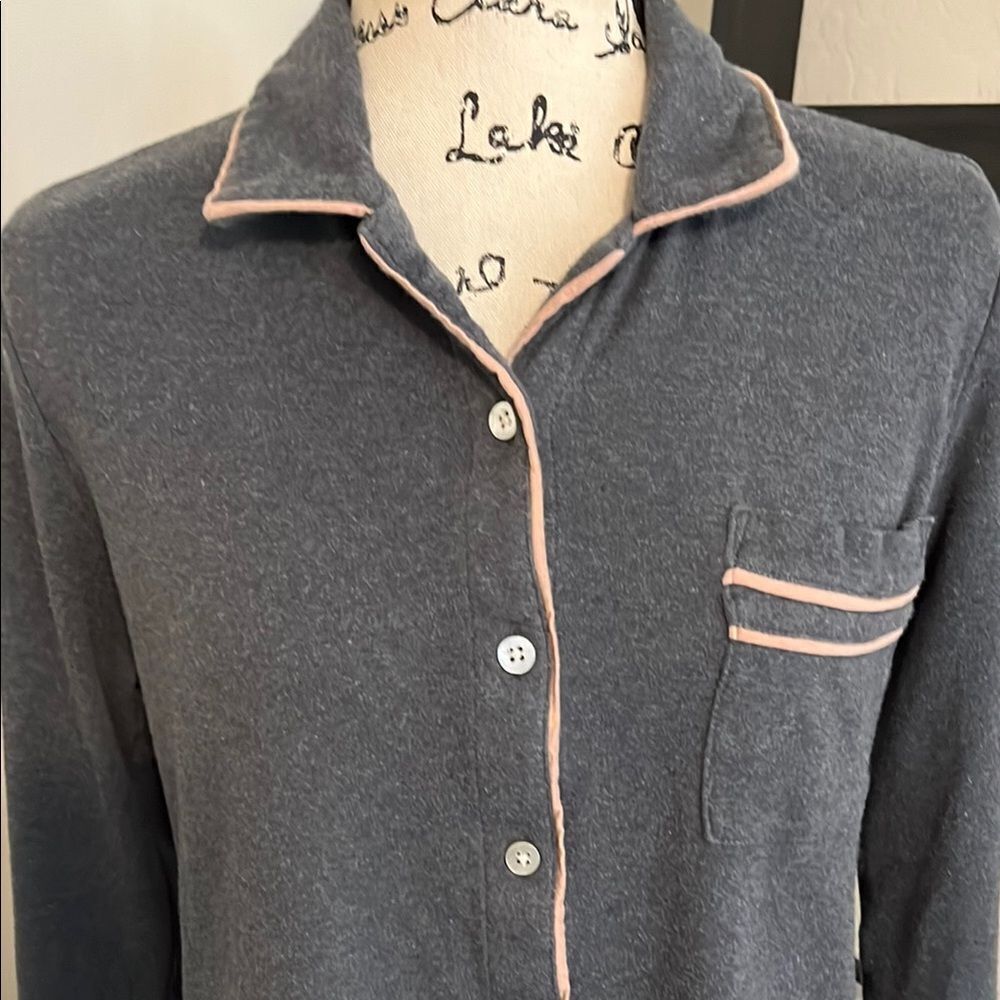Faherty Gray Button-Up Pajama Top Pink Trim Top Only Loungewear Sleep - Picture 2 of 8